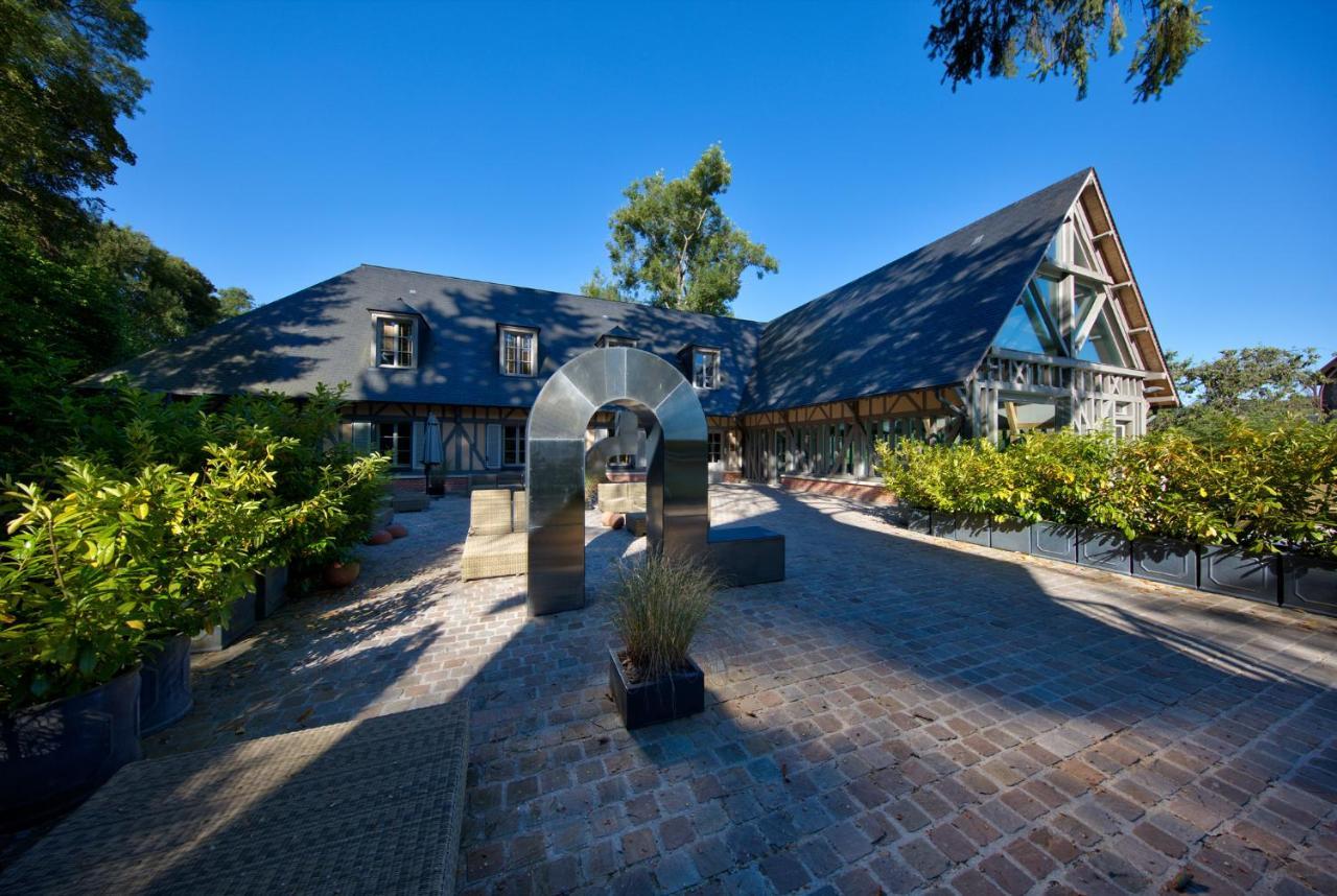 Hotel La Licorne & Spa Lyons-la-Foret Exterior photo