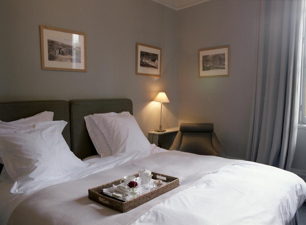 Hotel La Licorne & Spa Lyons-la-Foret Room photo